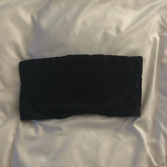 Skims Fits Everybody Bandeau in onyx size small (34A, 34B, 34C) - Picture 4 of 5